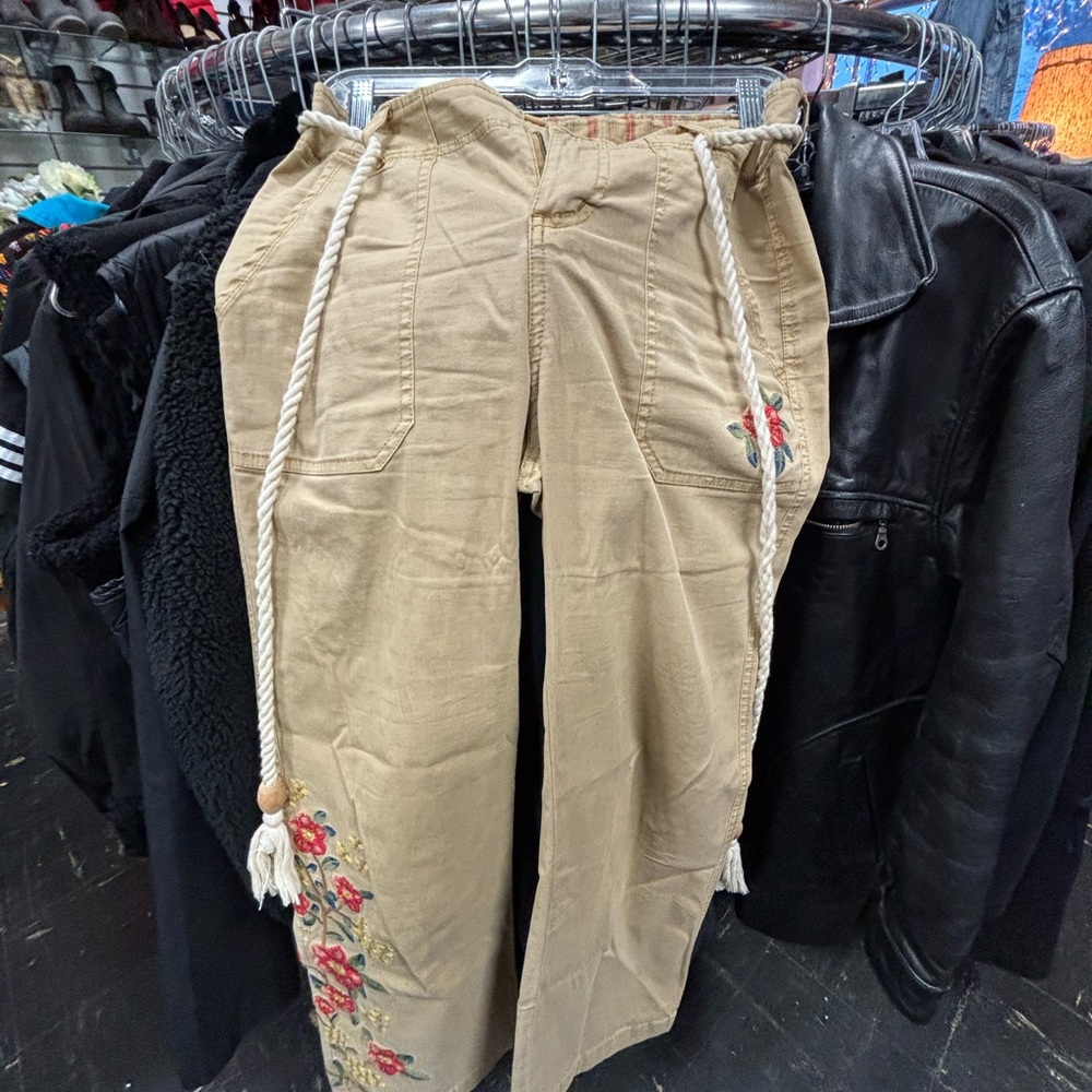 Sundance Primrose Bloom Embroidered Pants with Rope Belt - Picture 3 of 8